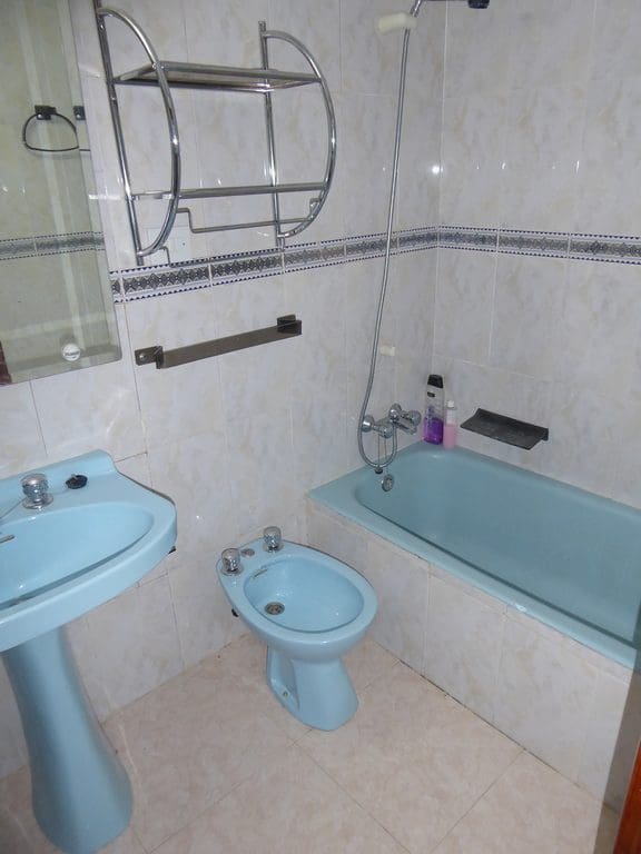 5 makuuhuone Maalaistalo myytävänä paikassa Baza - 35 000 € (Ref: 9789639)