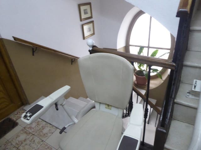 3 camera da letto Finca/Casa di Campagna in vendita in Baza - 98.000 € (Rif: 9789640)