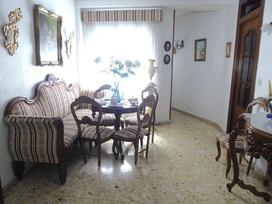 3 camera da letto Finca/Casa di Campagna in vendita in Baza - 98.000 € (Rif: 9789640)