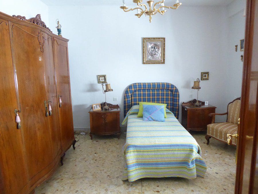 3 camera da letto Finca/Casa di Campagna in vendita in Baza - 98.000 € (Rif: 9789640)