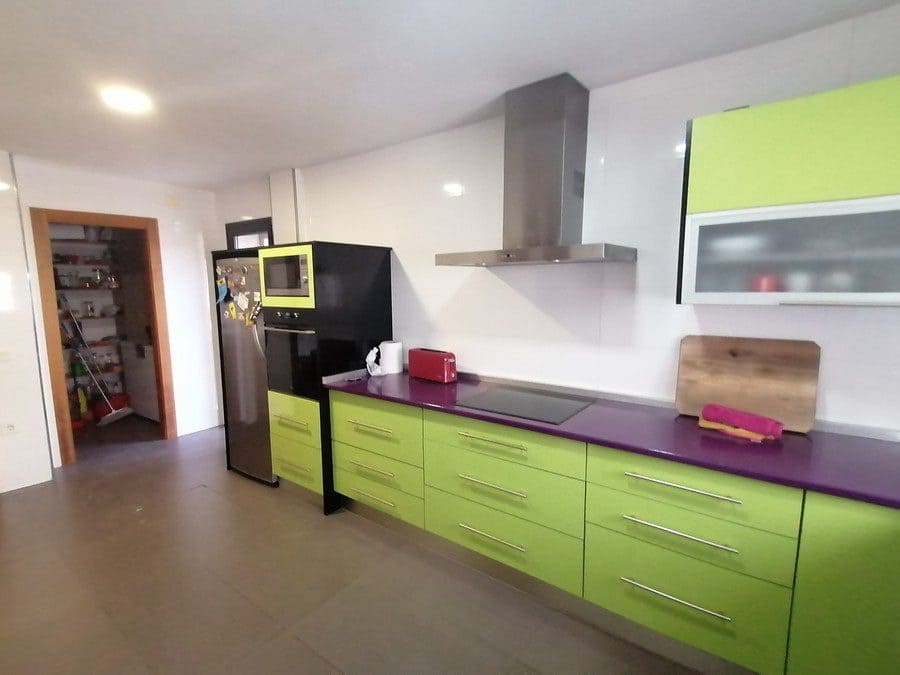 3 slaapkamer Finca/Landhuis te koop in Baza - € 318.000 (Ref: 9789641)