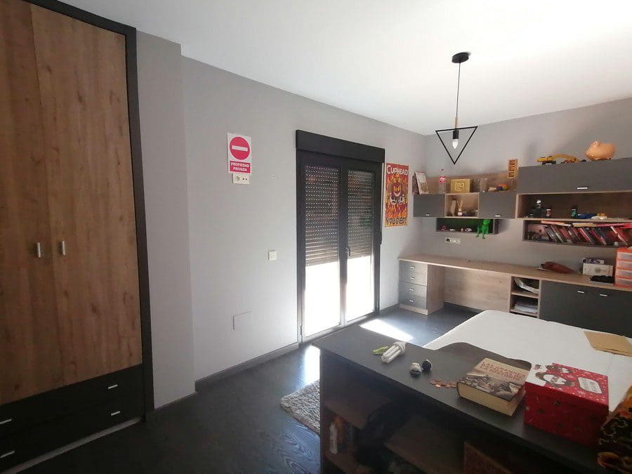 3 slaapkamer Finca/Landhuis te koop in Baza - € 318.000 (Ref: 9789641)