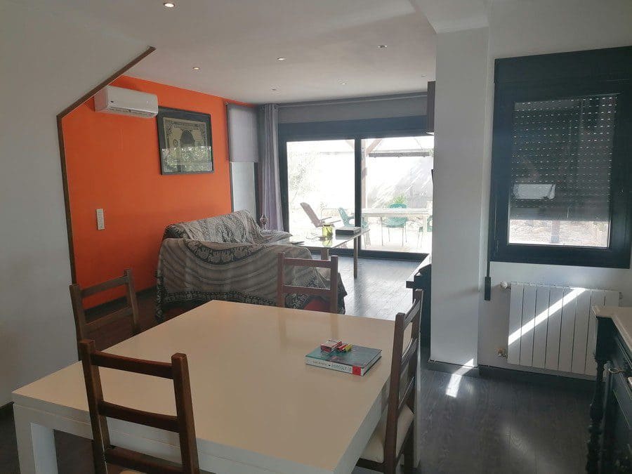 3 slaapkamer Finca/Landhuis te koop in Baza - € 318.000 (Ref: 9789641)