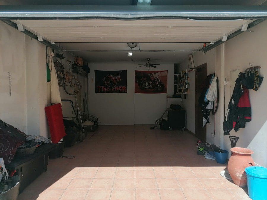 3 slaapkamer Finca/Landhuis te koop in Baza - € 318.000 (Ref: 9789641)