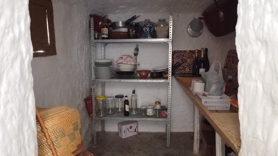 4 makuuhuone Luolatalo myytävänä paikassa Benamaurel - 70 000 € (Ref: 9789642)