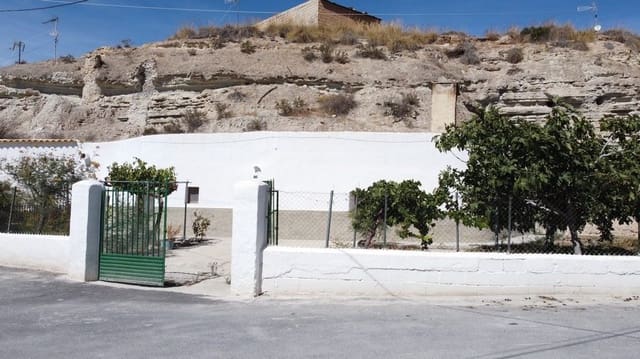 4 makuuhuone Luolatalo myytävänä paikassa Benamaurel - 70 000 € (Ref: 9789642)