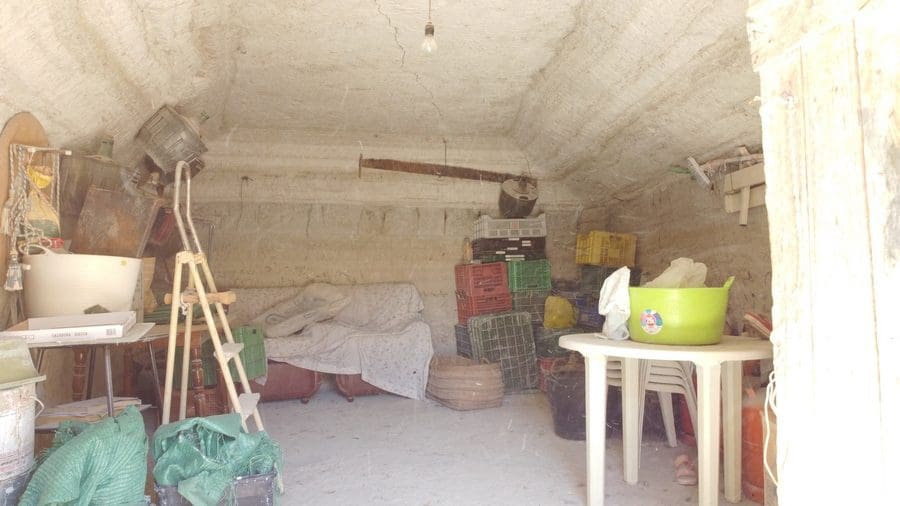 4 makuuhuone Luolatalo myytävänä paikassa Benamaurel - 70 000 € (Ref: 9789642)