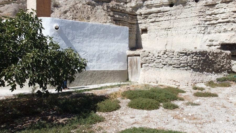 4 makuuhuone Luolatalo myytävänä paikassa Benamaurel - 70 000 € (Ref: 9789642)