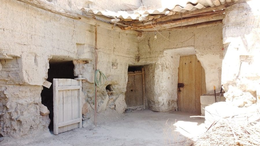 4 makuuhuone Luolatalo myytävänä paikassa Benamaurel - 70 000 € (Ref: 9789642)