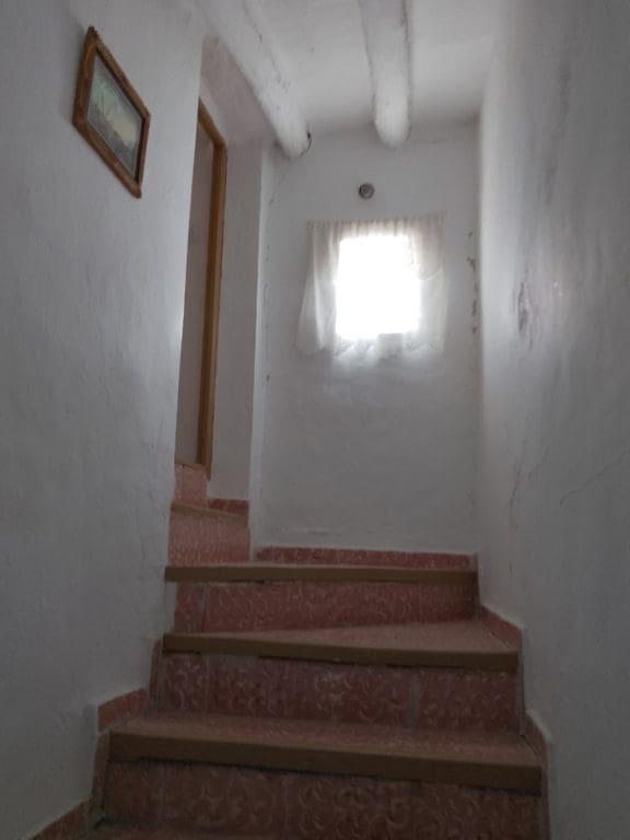 5 camera da letto Finca/Casa di Campagna in vendita in Baza - 200.000 € (Rif: 9789643)