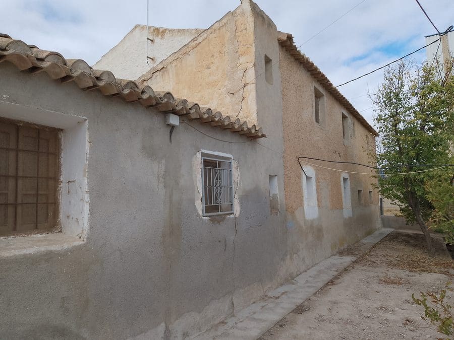 5 camera da letto Finca/Casa di Campagna in vendita in Baza - 200.000 € (Rif: 9789643)