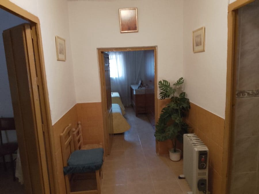 5 camera da letto Finca/Casa di Campagna in vendita in Baza - 200.000 € (Rif: 9789643)