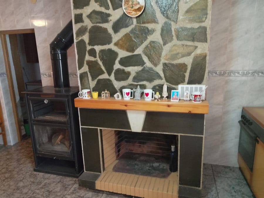 5 camera da letto Finca/Casa di Campagna in vendita in Baza - 200.000 € (Rif: 9789643)