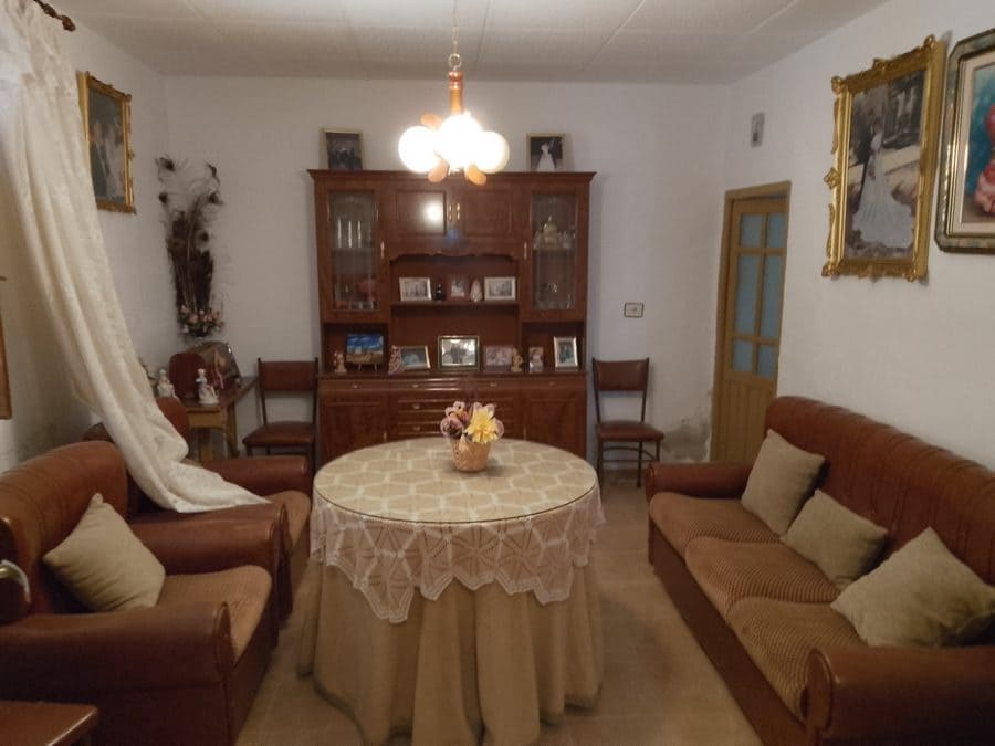 5 camera da letto Finca/Casa di Campagna in vendita in Baza - 200.000 € (Rif: 9789643)