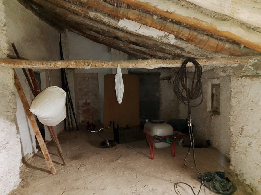 5 camera da letto Finca/Casa di Campagna in vendita in Baza - 200.000 € (Rif: 9789643)