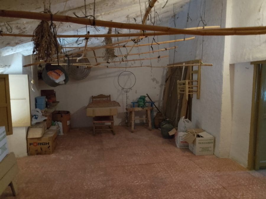 5 camera da letto Finca/Casa di Campagna in vendita in Baza - 200.000 € (Rif: 9789643)