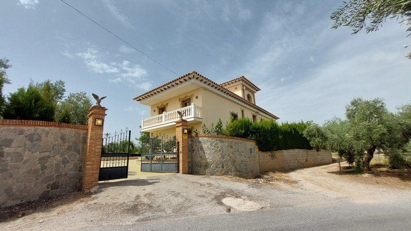 9 camera da letto Finca/Casa di Campagna in vendita in Baza - 477.000 € (Rif: 9789647)