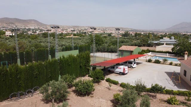 9 camera da letto Finca/Casa di Campagna in vendita in Baza - 477.000 € (Rif: 9789647)