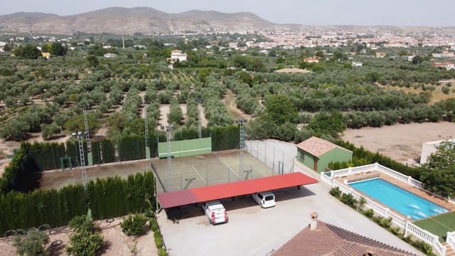 9 camera da letto Finca/Casa di Campagna in vendita in Baza - 477.000 € (Rif: 9789647)
