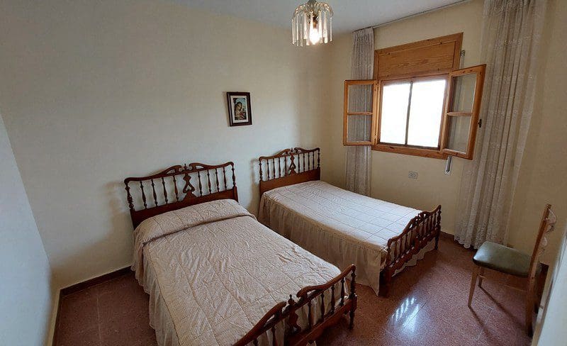 9 camera da letto Finca/Casa di Campagna in vendita in Baza - 477.000 € (Rif: 9789647)