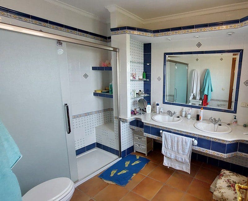 9 camera da letto Finca/Casa di Campagna in vendita in Baza - 477.000 € (Rif: 9789647)