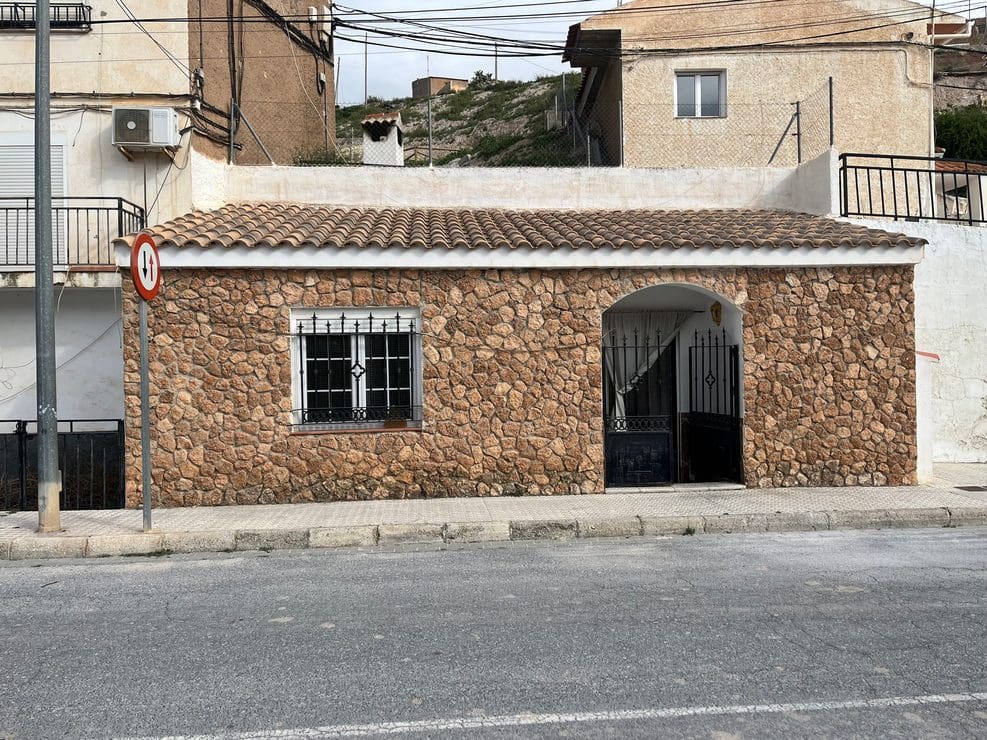 2 soverom Finca/Herregård til salgs i Zujar - € 50 000 (Ref: 9789751)