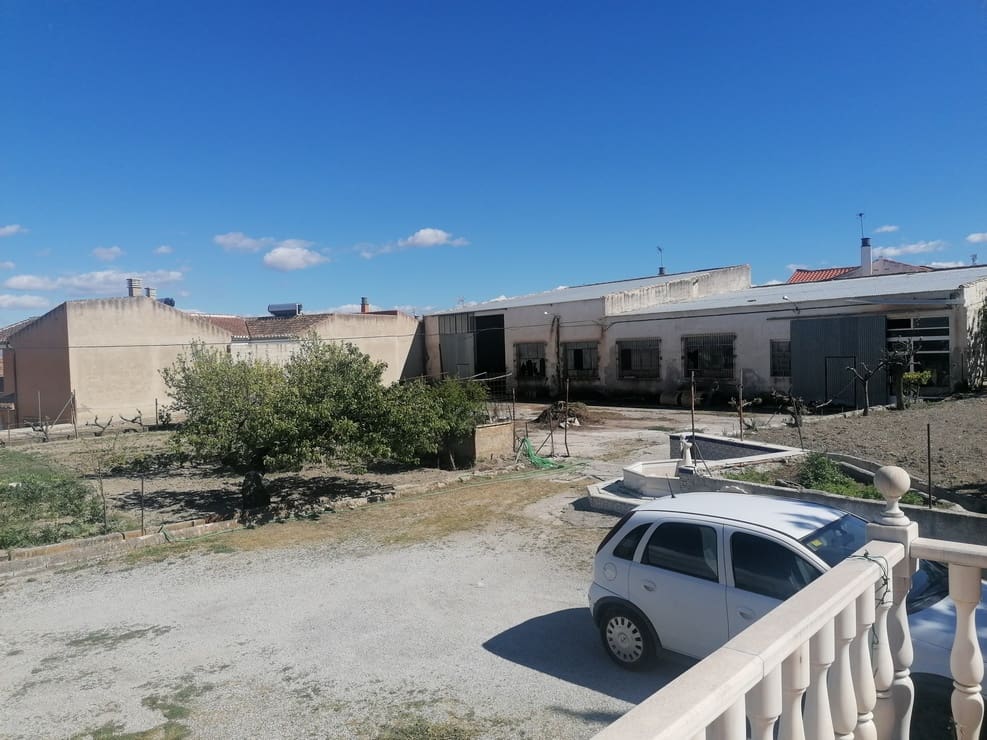 5 soveværelse Erhverv til salg i Baza med swimmingpool - € 360.000 (Ref: 9810886)