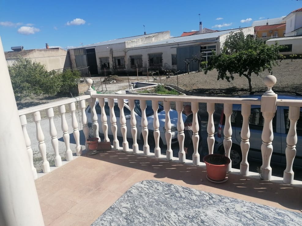5 soveværelse Erhverv til salg i Baza med swimmingpool - € 360.000 (Ref: 9810886)