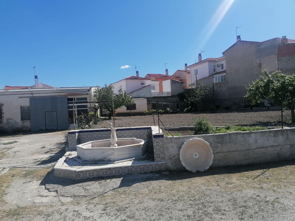 5 soveværelse Erhverv til salg i Baza med swimmingpool - € 360.000 (Ref: 9810886)