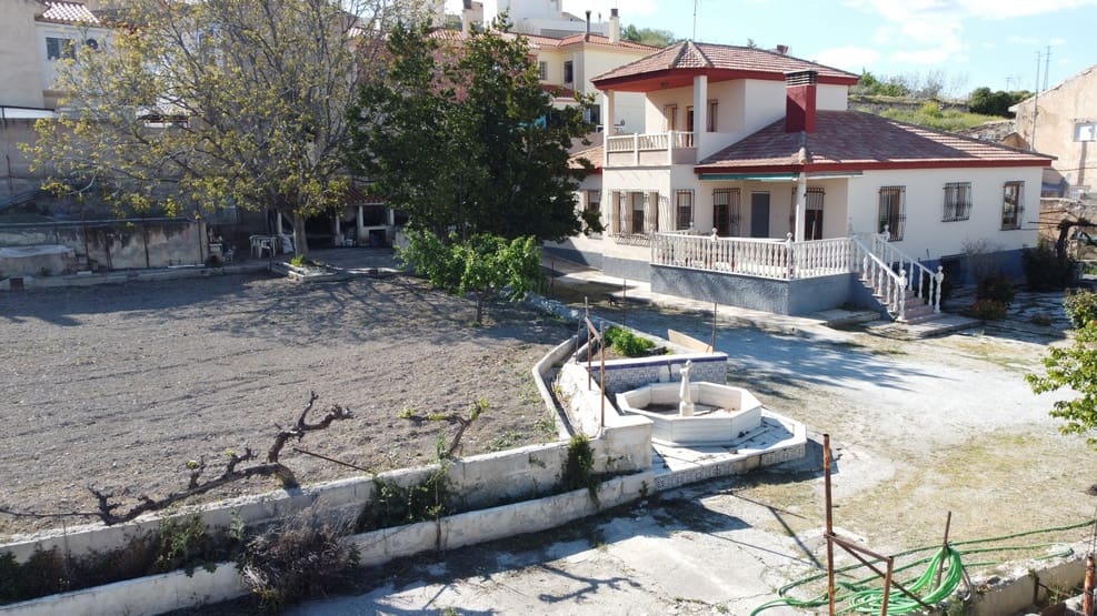 5 soveværelse Erhverv til salg i Baza med swimmingpool - € 360.000 (Ref: 9810886)