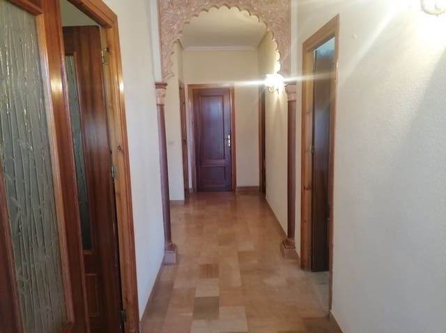 5 chambre Maison de Ville à vendre à Baza avec piscine - 360 000 € (Ref: 9810886)