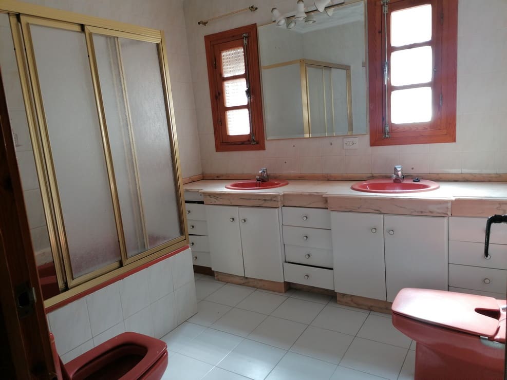 5 Zimmer Haus zu verkaufen in Baza mit Pool - 360.000 € (Ref: 9810886)