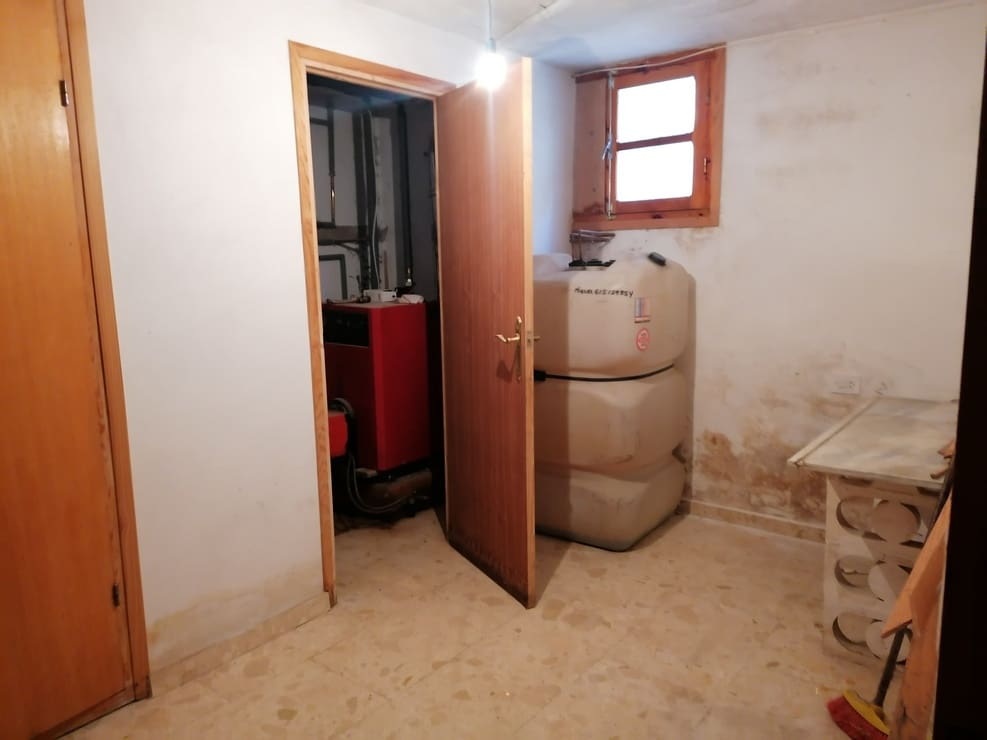 5 Zimmer Haus zu verkaufen in Baza mit Pool - 360.000 € (Ref: 9810886)