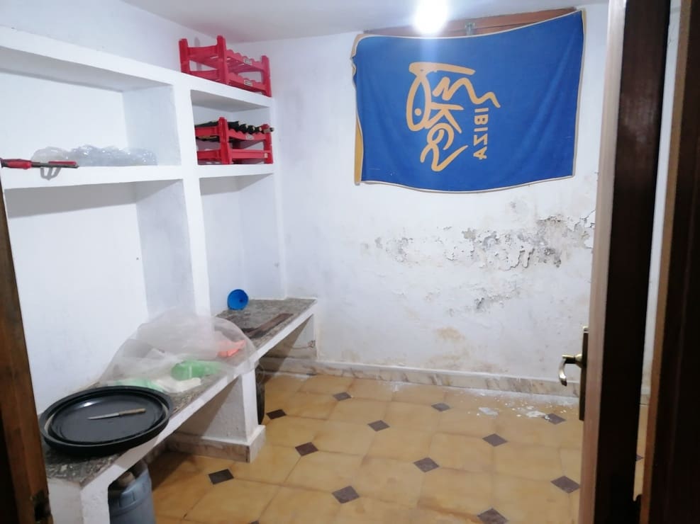 5 Zimmer Haus zu verkaufen in Baza mit Pool - 360.000 € (Ref: 9810886)