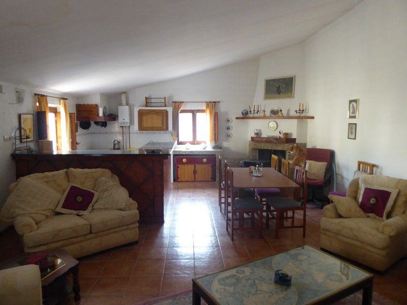 2 bedroom Finca/Country House for sale in Castril - € 215,000 (Ref: 9827505)