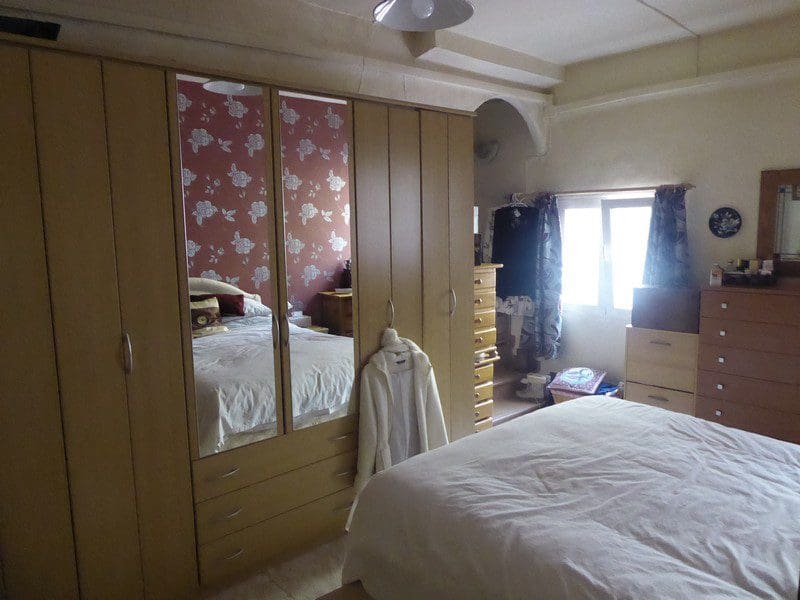 2 bedroom Finca/Country House for sale in Castril - € 215,000 (Ref: 9827505)