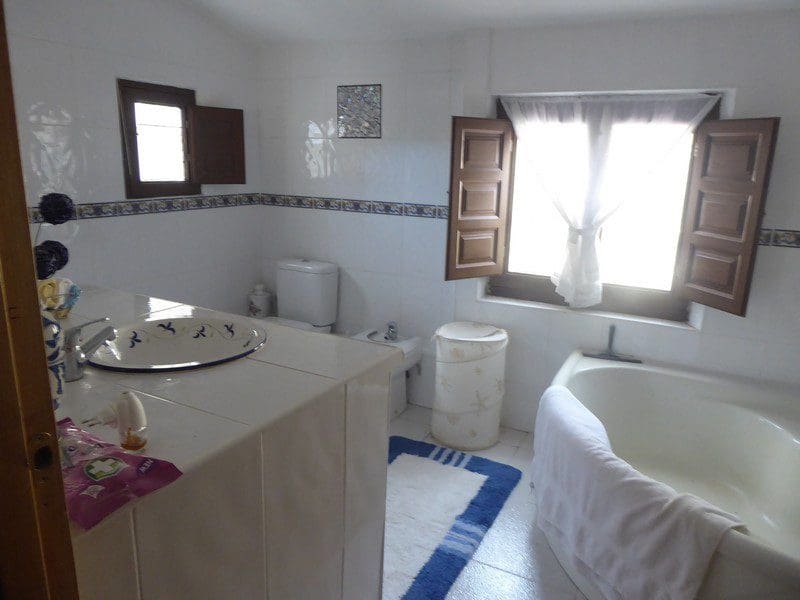 2 bedroom Finca/Country House for sale in Castril - € 215,000 (Ref: 9827505)