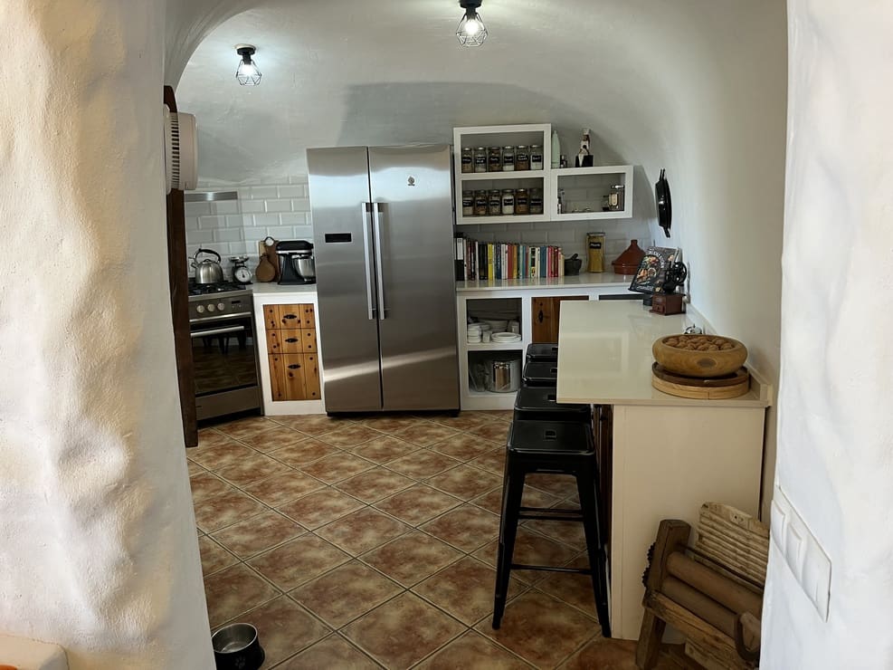 3 bedroom Cave House for sale in Fontanar with pool - € 148,000 (Ref: 9838255)