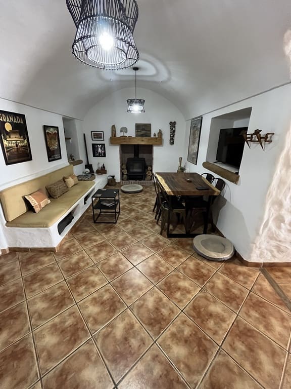 3 bedroom Cave House for sale in Fontanar with pool - € 148,000 (Ref: 9838255)