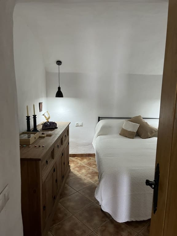 3 bedroom Cave House for sale in Fontanar with pool - € 148,000 (Ref: 9838255)
