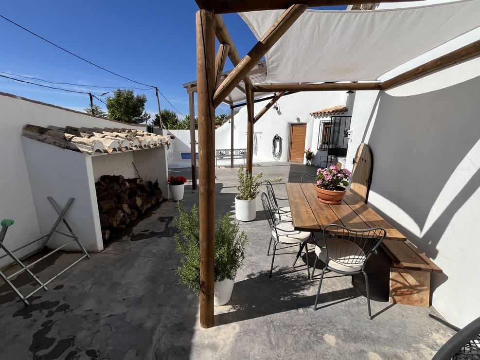 3 bedroom Cave House for sale in Fontanar with pool - € 148,000 (Ref: 9838255)