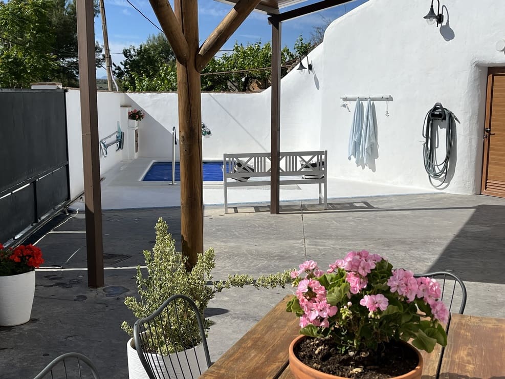 3 bedroom Cave House for sale in Fontanar with pool - € 148,000 (Ref: 9838255)