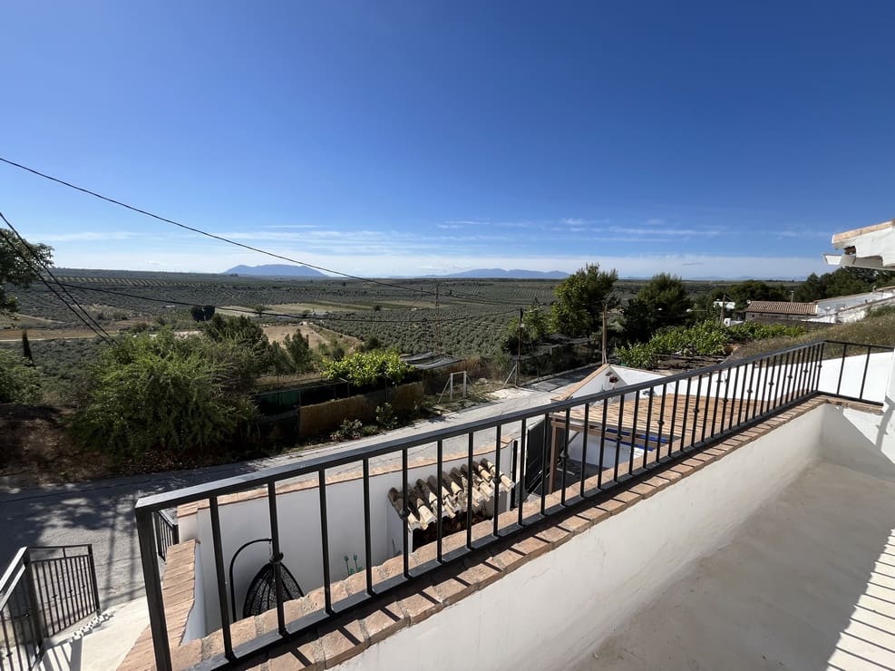 3 bedroom Cave House for sale in Fontanar with pool garage - € 148,000 (Ref: 9838255)