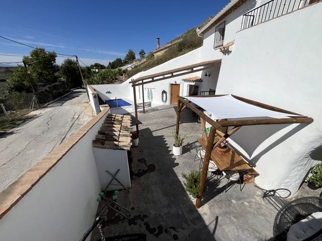 3 soveværelse Hulehus til salg i Fontanar, Pozo Alcón med swimmingpool garage - € 148.000 (Ref: 9838255)