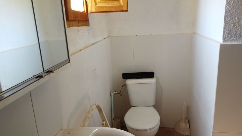 4 sovrum Grotthus till salu i Caniles - 75 000 € (Ref: 9860590)