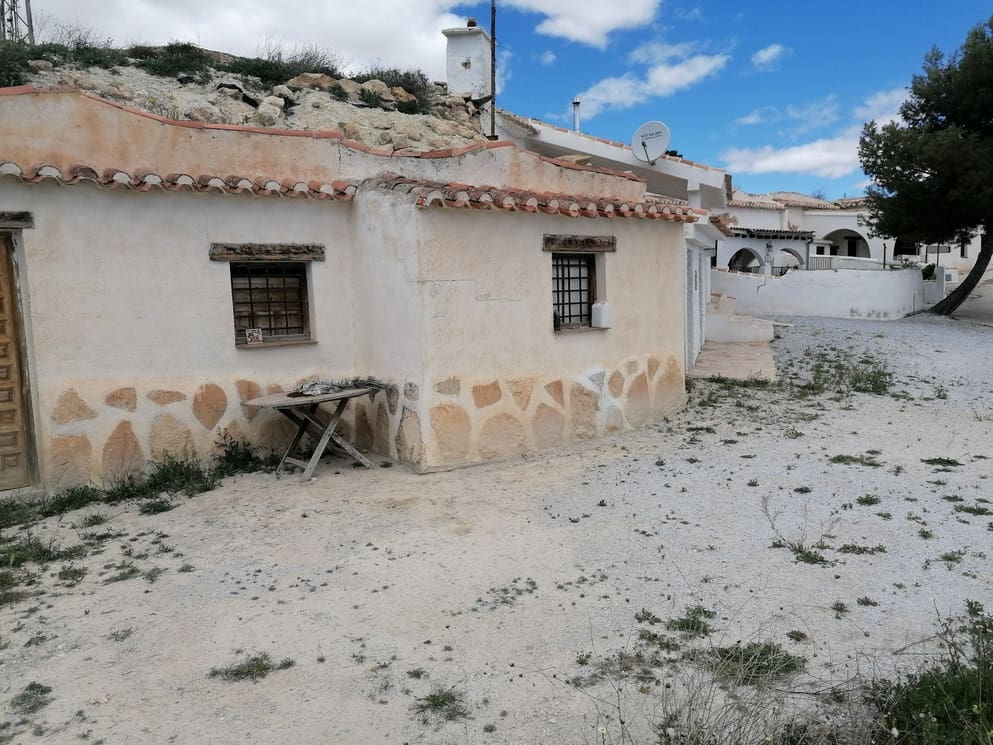 5 soveværelse Hulehus til salg i Fuente Nueva - € 108.000 (Ref: 9860796)