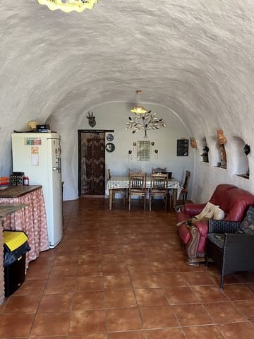 4 chambre Maison Troglodyte à vendre à Cúllar avec garage - 175 000 € (Ref: 9860797)