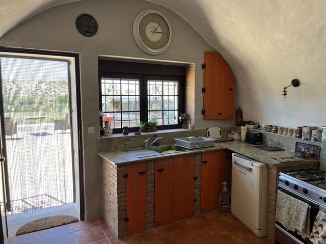 4 chambre Maison Troglodyte à vendre à Cúllar avec garage - 175 000 € (Ref: 9860797)