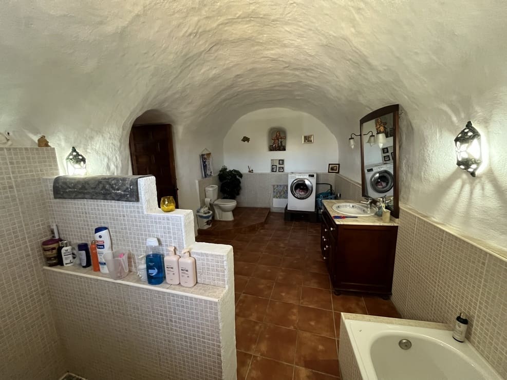 4 chambre Maison Troglodyte à vendre à Cullar avec garage - 175 000 € (Ref: 9860797)