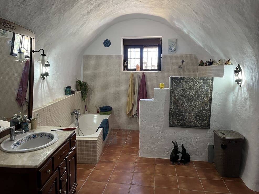 4 chambre Maison Troglodyte à vendre à Cullar avec garage - 175 000 € (Ref: 9860797)